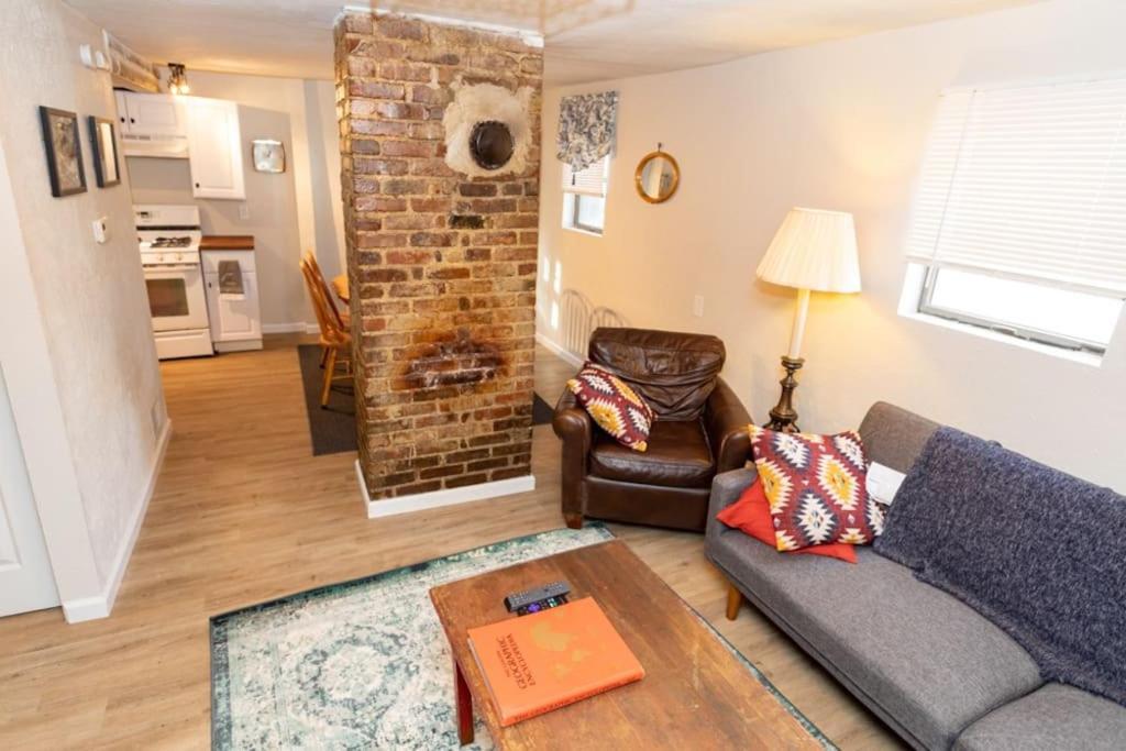 Cozy & Comfy Cottage In The City - W Parking 匹兹堡 外观 照片
